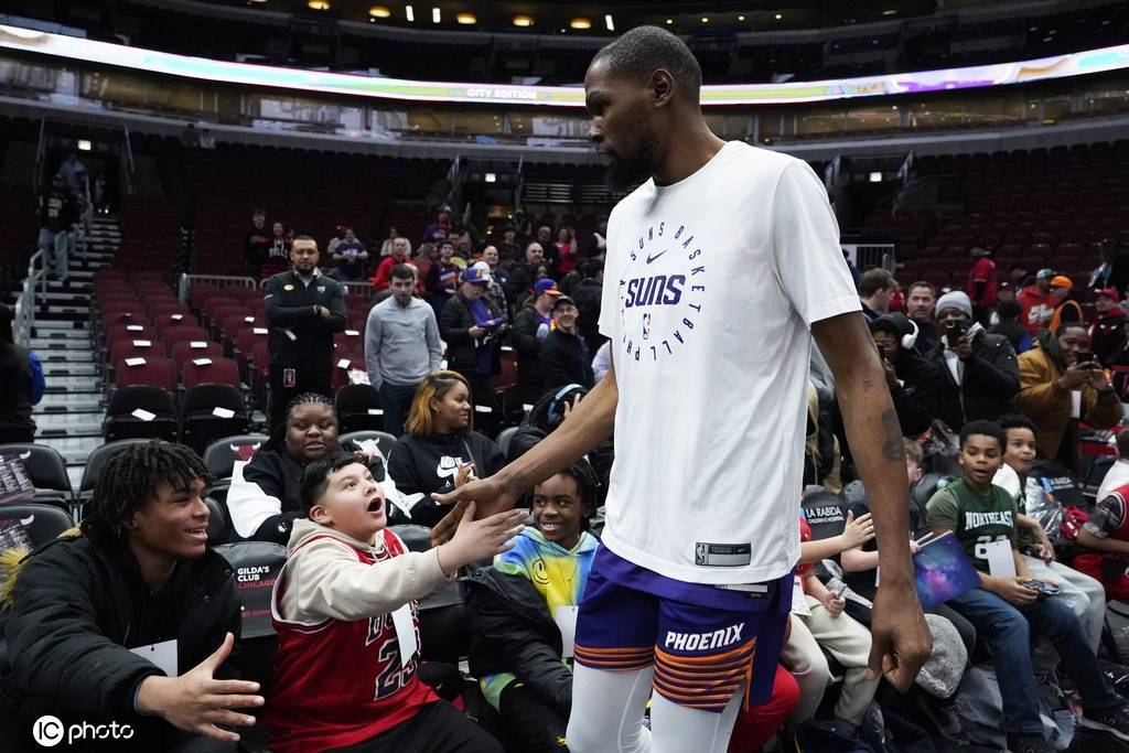 火箭不太会顶薪续约杜兰特 新合同可能降至2年1亿